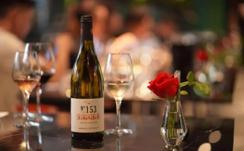 成都國(guó)際鐵路港開(kāi)啟葡萄酒進(jìn)口紅酒跨境電商直購(gòu)業(yè)務(wù)